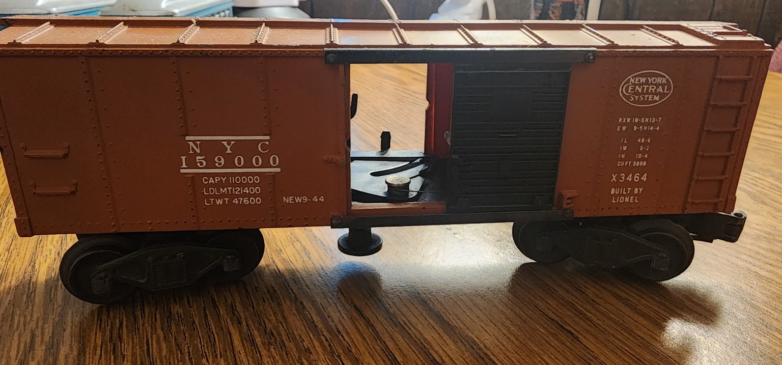 Lionel X3464 NYC Operating Boxcar (O Gauge)